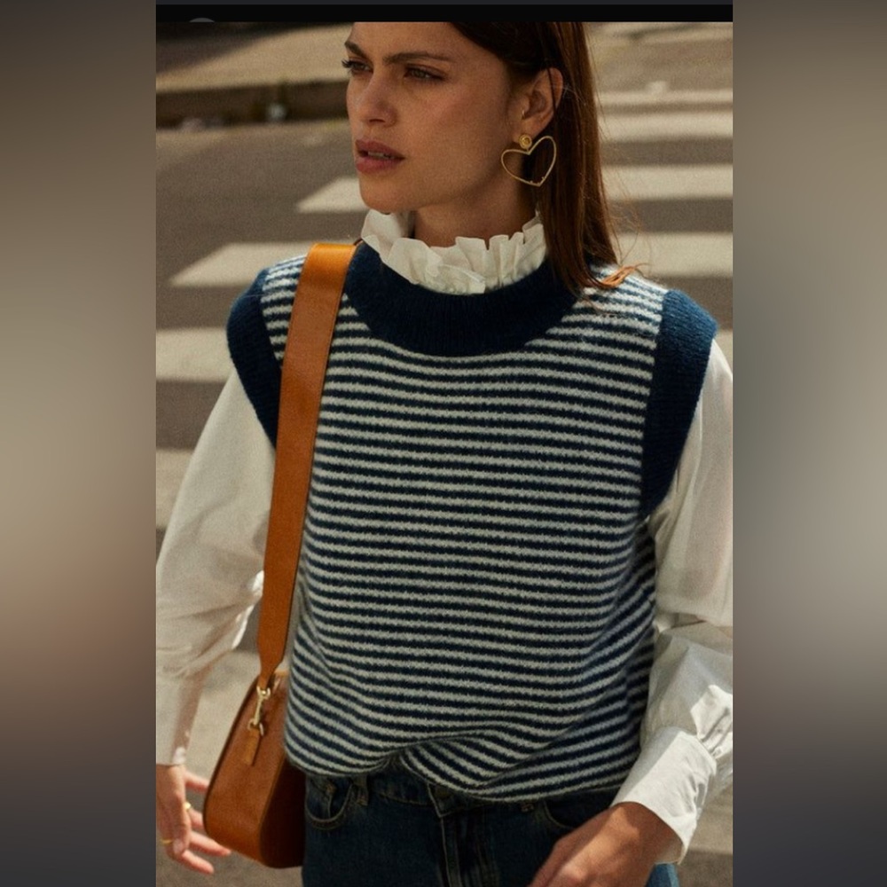 Balzac Paris Navy Blue & White Stripe Sweater Vest